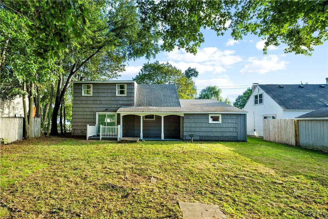 405 Van Roen Road, Utica, New York 13502, Utica, New York 13502, 2 Bedrooms Bedrooms, 5 Rooms Rooms,2 BathroomsBathrooms,Residential,Closed,405 Van Roen Road, Utica, New York 13502,0,S1635638