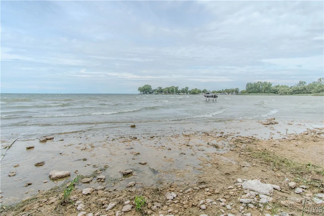 18121 Howe Shore Drive, Hounsfield, New York 13685, Hounsfield, New York 13685, 3 Bedrooms Bedrooms, 6 Rooms Rooms,1 BathroomBathrooms,Residential,For Sale,18121 Howe Shore Drive, Hounsfield, New York 13685,0,S1635674