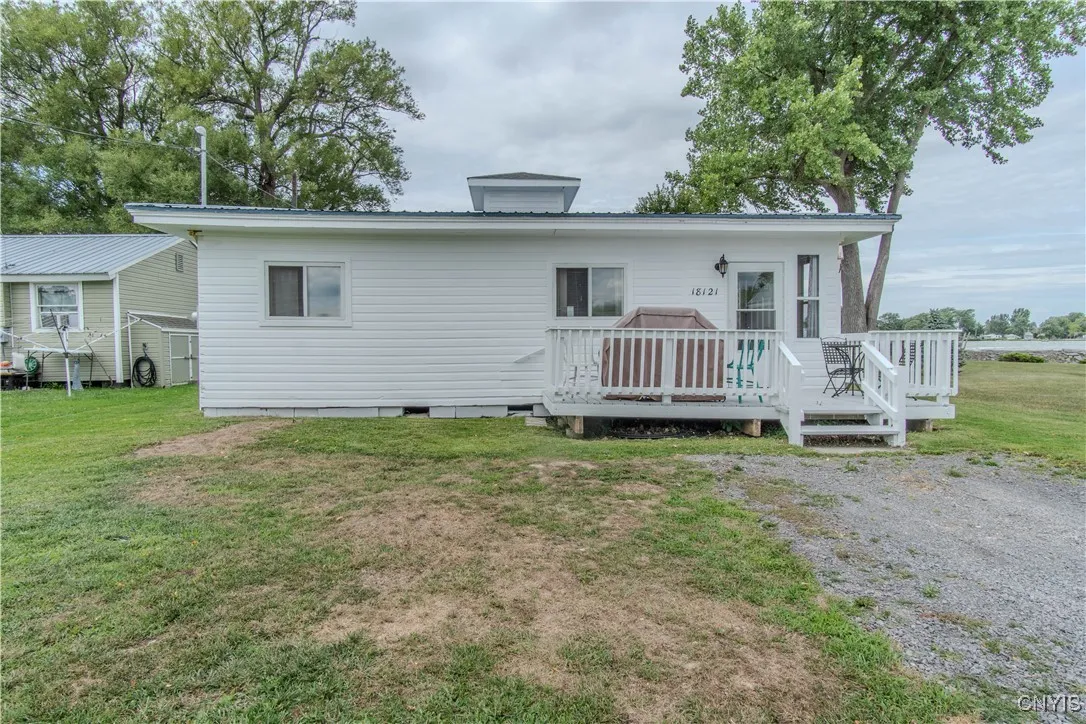 18121 Howe Shore Drive, Hounsfield, New York 13685, Hounsfield, New York 13685, 3 Bedrooms Bedrooms, 6 Rooms Rooms,1 BathroomBathrooms,Residential,For Sale,18121 Howe Shore Drive, Hounsfield, New York 13685,0,S1635674