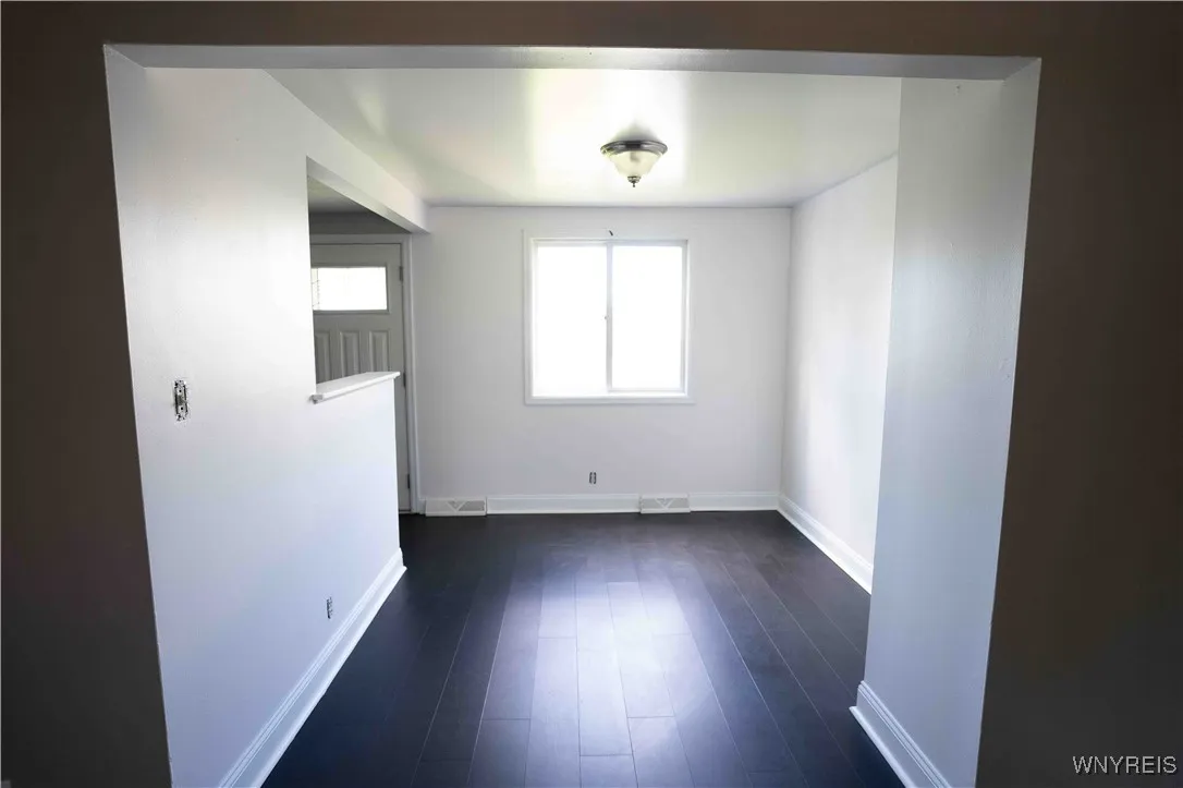 227 Greenway Boulevard, Cheektowaga, New York 1422, Cheektowaga, New York 14225, 5 Bedrooms Bedrooms, ,2 BathroomsBathrooms,Residential,For Sale,227 Greenway Boulevard, Cheektowaga, New York 1422,0,B1635112