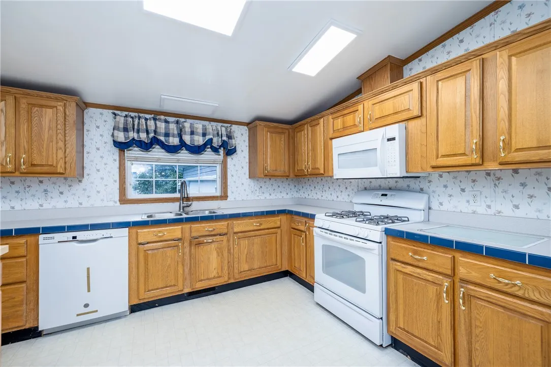 6341 Murphy Drive C004, Victor, New York 14564, Victor, New York 14564, 3 Bedrooms Bedrooms, 6 Rooms Rooms,2 BathroomsBathrooms,Residential,For Sale,6341 Murphy Drive C004, Victor, New York 14564,0,R1634896