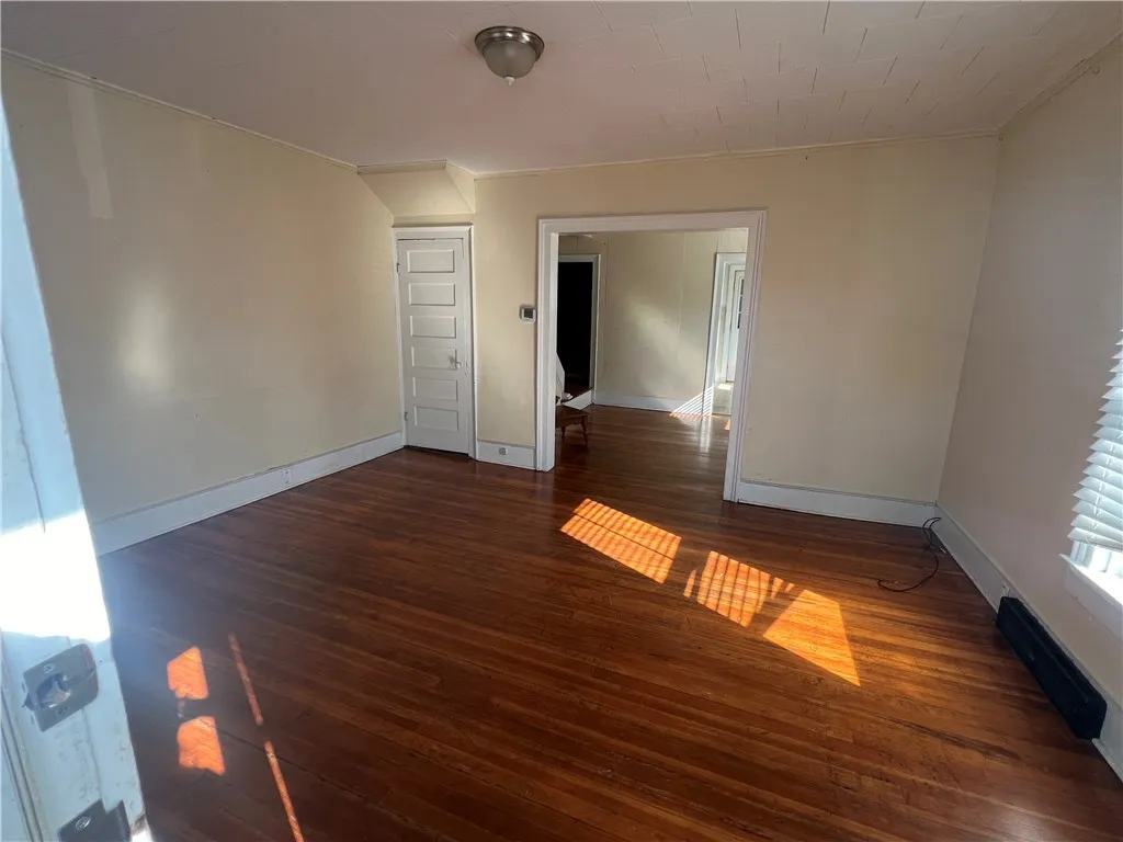 10-12 Columbia Street, Oneonta, New York 13820, Oneonta, New York 13820, 5 Bedrooms Bedrooms, ,2 BathroomsBathrooms,Residential,For Sale,10-12 Columbia Street, Oneonta, New York 13820,0,R1635094