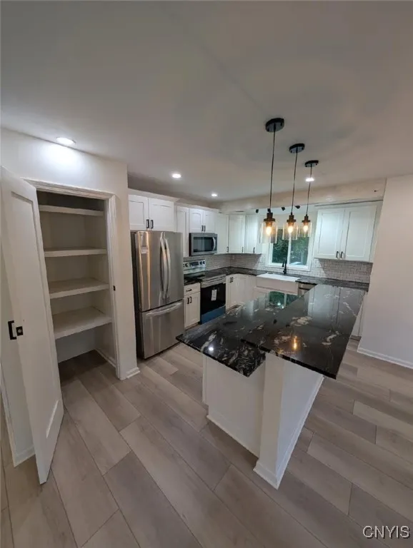 315 Hillside Drive, Whitestown, New York 13424, Whitestown, New York 13424, 4 Bedrooms Bedrooms, 8 Rooms Rooms,3 BathroomsBathrooms,Residential,For Sale,315 Hillside Drive, Whitestown, New York 13424,0,S1635761