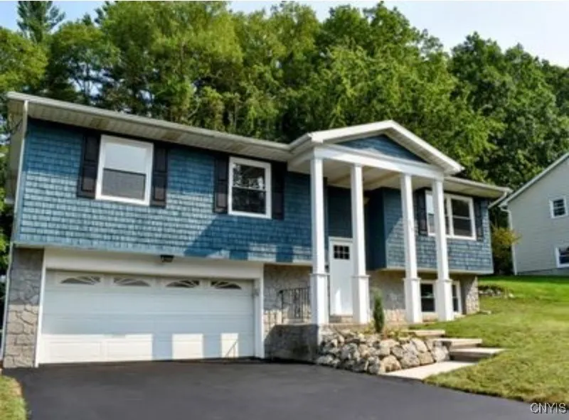 315 Hillside Drive, Whitestown, New York 13424, Whitestown, New York 13424, 4 Bedrooms Bedrooms, 8 Rooms Rooms,3 BathroomsBathrooms,Residential,For Sale,315 Hillside Drive, Whitestown, New York 13424,0,S1635761