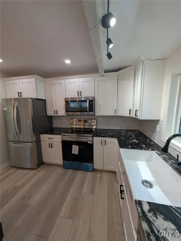 315 Hillside Drive, Whitestown, New York 13424, Whitestown, New York 13424, 4 Bedrooms Bedrooms, 8 Rooms Rooms,3 BathroomsBathrooms,Residential,For Sale,315 Hillside Drive, Whitestown, New York 13424,0,S1635761