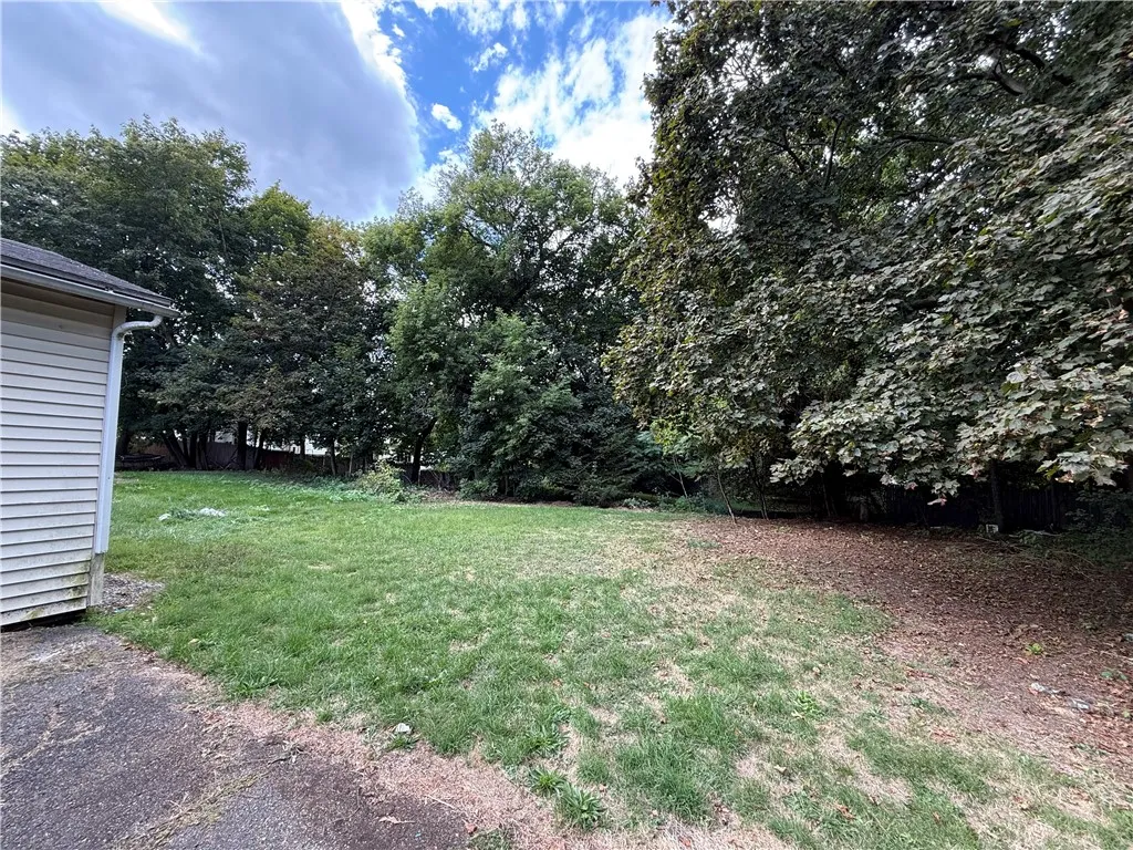 1307 Lake Street, Elmira City, New York 14901, Elmira City, New York 14901, 2 Bedrooms Bedrooms, 7 Rooms Rooms,1 BathroomBathrooms,Residential,For Sale,1307 Lake Street, Elmira City, New York 14901,0,R1635596
