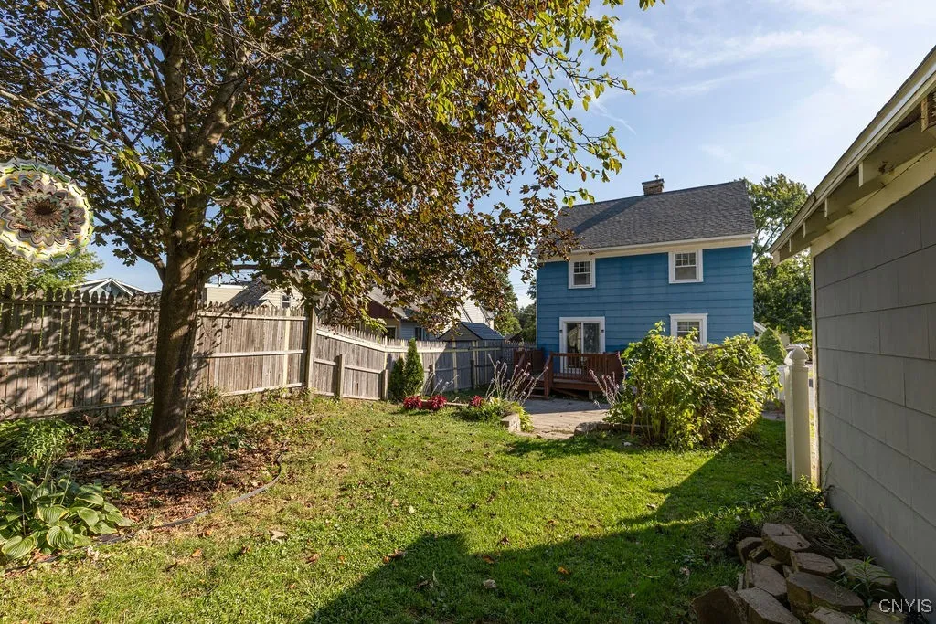 101 Mackay Avenue, Camillus, New York 13219, Camillus, New York 13219, 3 Bedrooms Bedrooms, 8 Rooms Rooms,1 BathroomBathrooms,Residential,For Sale,101 Mackay Avenue, Camillus, New York 13219,0,S1632820
