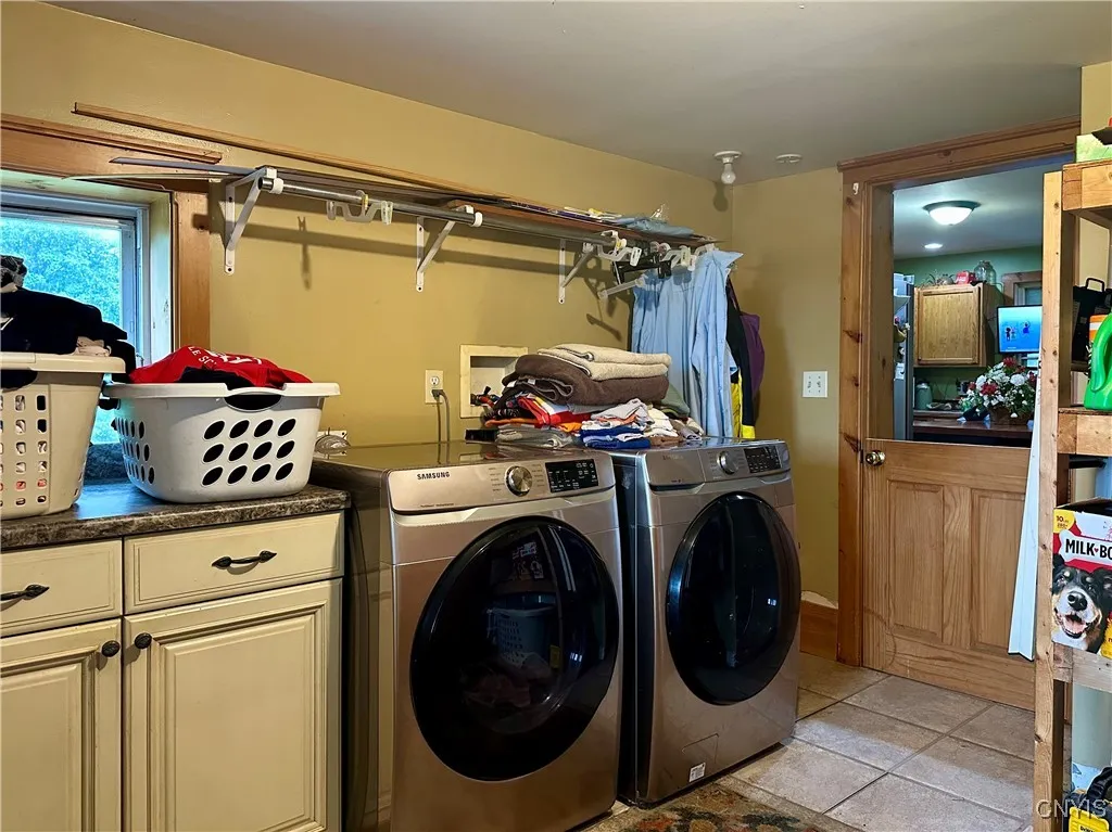 Back Mudroom/Laundry Room/Pantry