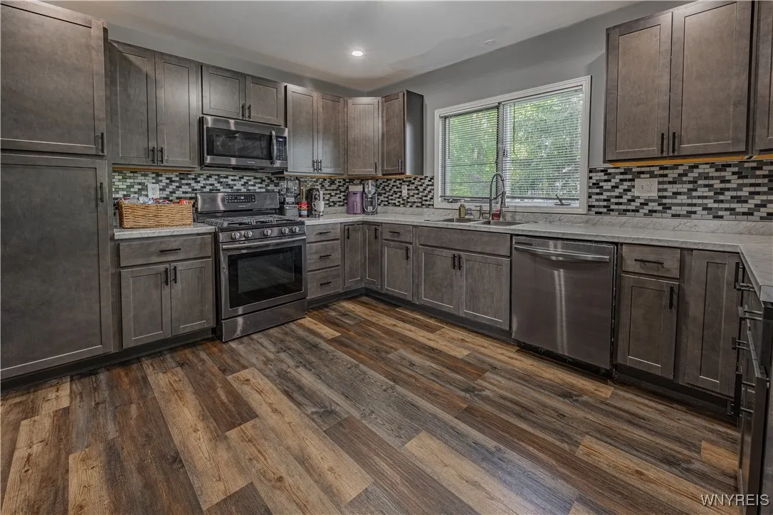 601 Lake Street, Wilson, New York 14172, Wilson, New York 14172, 4 Bedrooms Bedrooms, 8 Rooms Rooms,2 BathroomsBathrooms,Residential,Closed,601 Lake Street, Wilson, New York 14172,0,B1635775