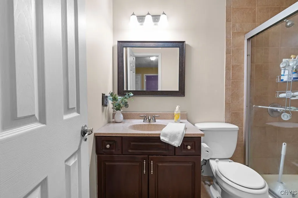 7906 East Ridge Pointe Drive, Manlius, New York 13, Manlius, New York 13066, 4 Bedrooms Bedrooms, 11 Rooms Rooms,2 BathroomsBathrooms,Residential,Closed,7906 East Ridge Pointe Drive, Manlius, New York 13,0,S1635469