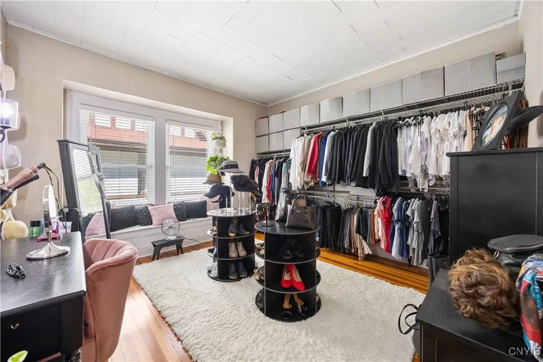 915 Bellevue Terrace, Syracuse, New York 13204, Syracuse, New York 13204, 5 Bedrooms Bedrooms, 11 Rooms Rooms,2 BathroomsBathrooms,Residential,For Sale,915 Bellevue Terrace, Syracuse, New York 13204,0,S1635788