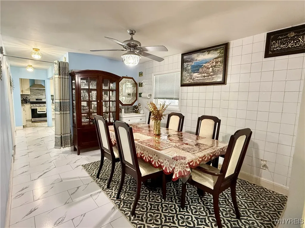 1960 Genesee Street, Buffalo, New York 14211, Buffalo, New York 14211, 5 Bedrooms Bedrooms, ,3 BathroomsBathrooms,Residential,For Sale,1960 Genesee Street, Buffalo, New York 14211,0,B1635769