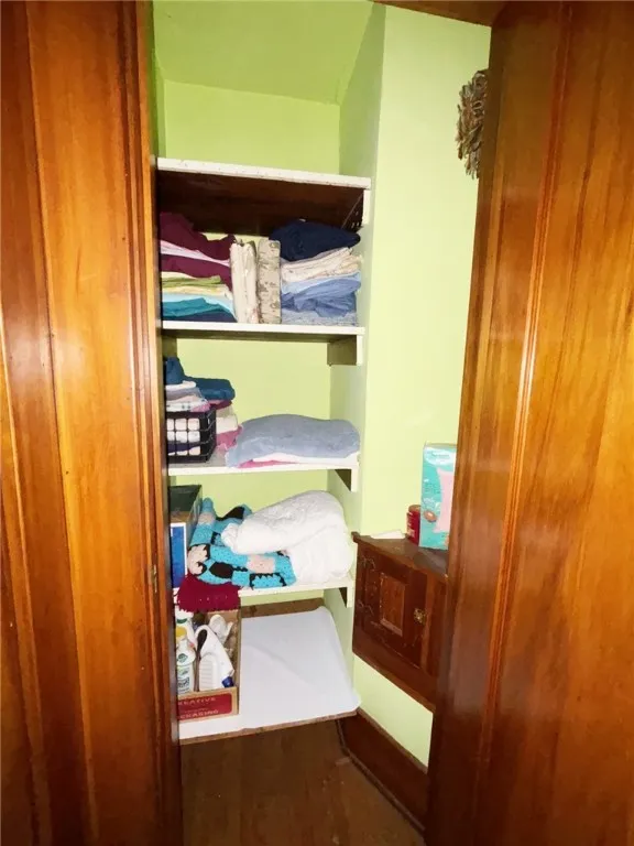 15 Argonne Street, Rochester, New York 14621, Rochester, New York 14621, 3 Bedrooms Bedrooms, 6 Rooms Rooms,1 BathroomBathrooms,Residential,For Sale,15 Argonne Street, Rochester, New York 14621,0,R1635793