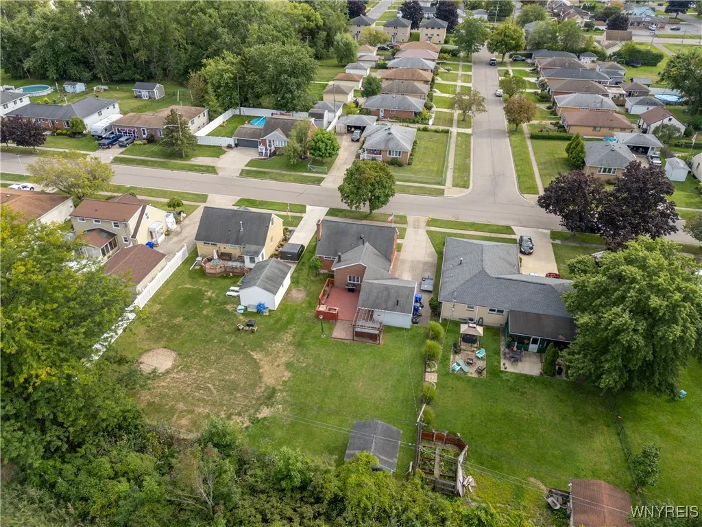 72 Robin Lane, West Seneca, New York 14224, West Seneca, New York 14224, 3 Bedrooms Bedrooms, 6 Rooms Rooms,1 BathroomBathrooms,Residential,Closed,72 Robin Lane, West Seneca, New York 14224,0,B1634960