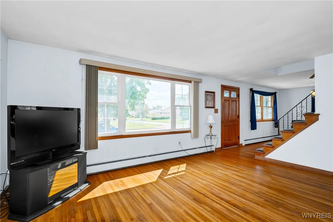 72 Robin Lane, West Seneca, New York 14224, West Seneca, New York 14224, 3 Bedrooms Bedrooms, 6 Rooms Rooms,1 BathroomBathrooms,Residential,Closed,72 Robin Lane, West Seneca, New York 14224,0,B1634960