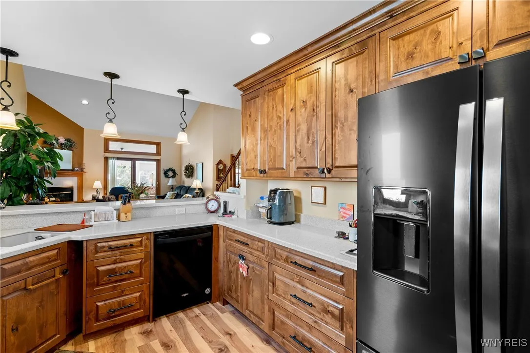 27 Eagle, Lancaster, New York 14043, Lancaster, New York 14043, 2 Bedrooms Bedrooms, 7 Rooms Rooms,2 BathroomsBathrooms,Residential,Closed,27 Eagle, Lancaster, New York 14043,0,B1635606