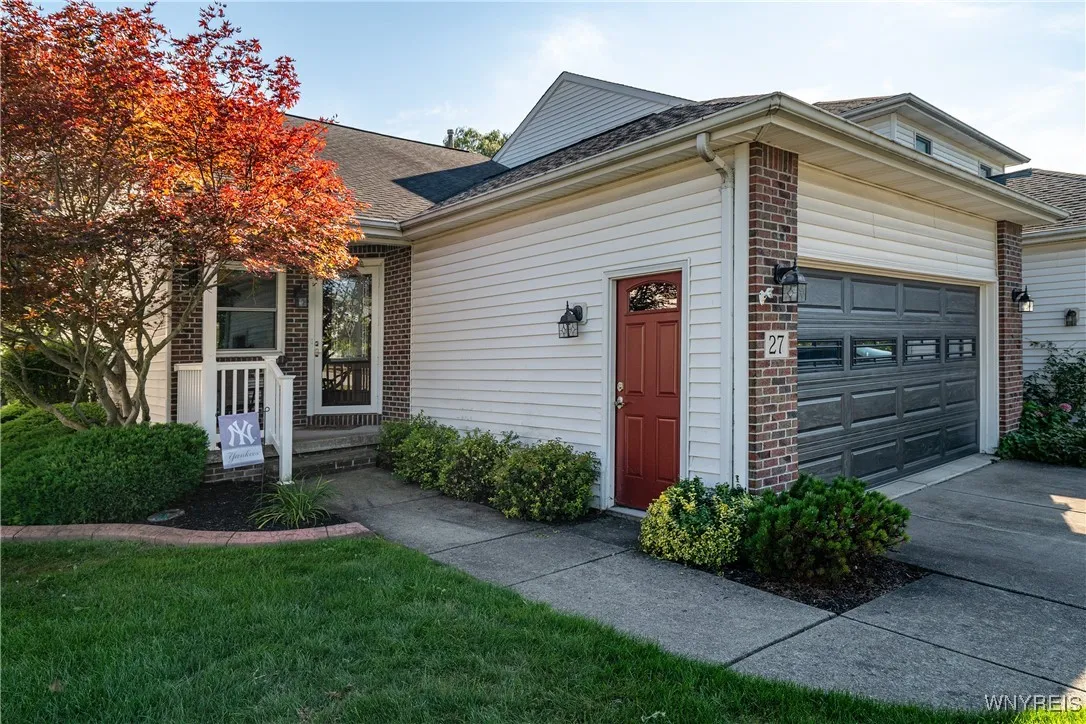 27 Eagle, Lancaster, New York 14043, Lancaster, New York 14043, 2 Bedrooms Bedrooms, 7 Rooms Rooms,2 BathroomsBathrooms,Residential,Closed,27 Eagle, Lancaster, New York 14043,0,B1635606
