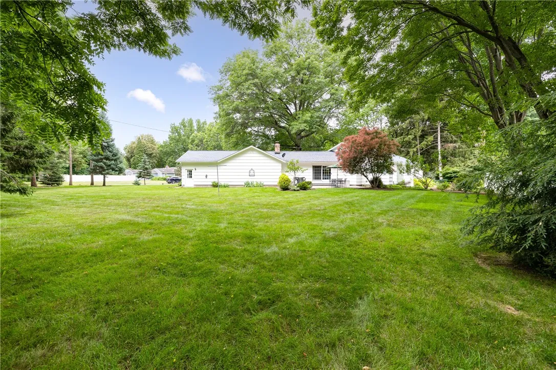 24 Countryside Road, Perinton, New York 14450, Perinton, New York 14450, 3 Bedrooms Bedrooms, 9 Rooms Rooms,2 BathroomsBathrooms,Residential,For Sale,24 Countryside Road, Perinton, New York 14450,0,R1633752