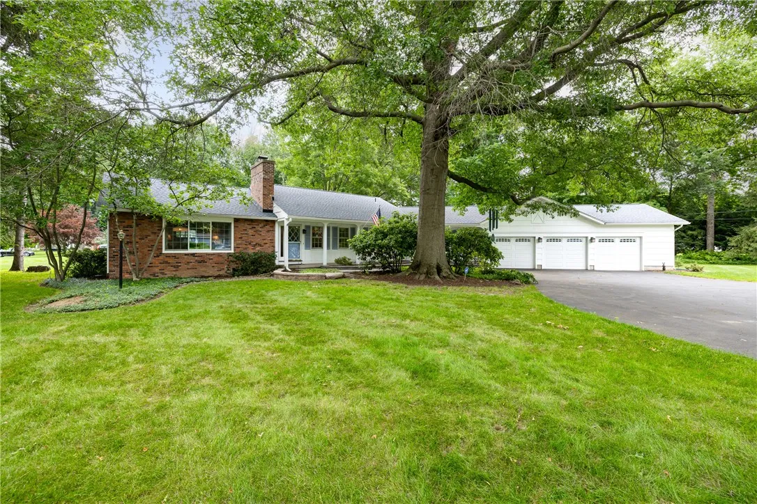 24 Countryside Road, Perinton, New York 14450, Perinton, New York 14450, 3 Bedrooms Bedrooms, 9 Rooms Rooms,2 BathroomsBathrooms,Residential,For Sale,24 Countryside Road, Perinton, New York 14450,0,R1633752