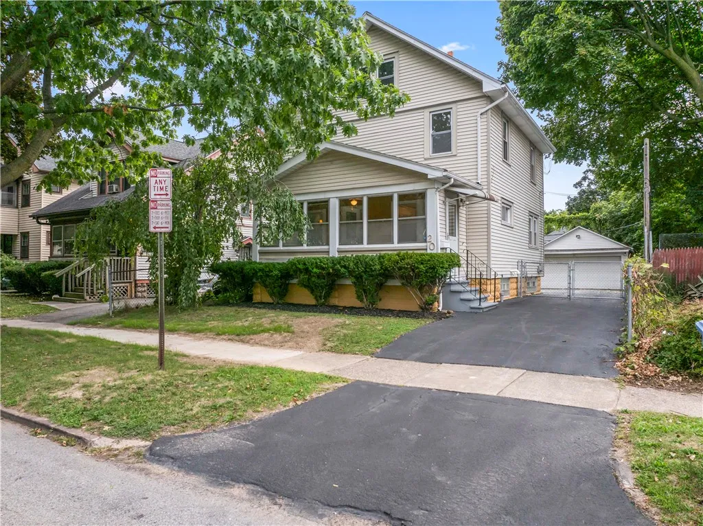 plenty of off street parking