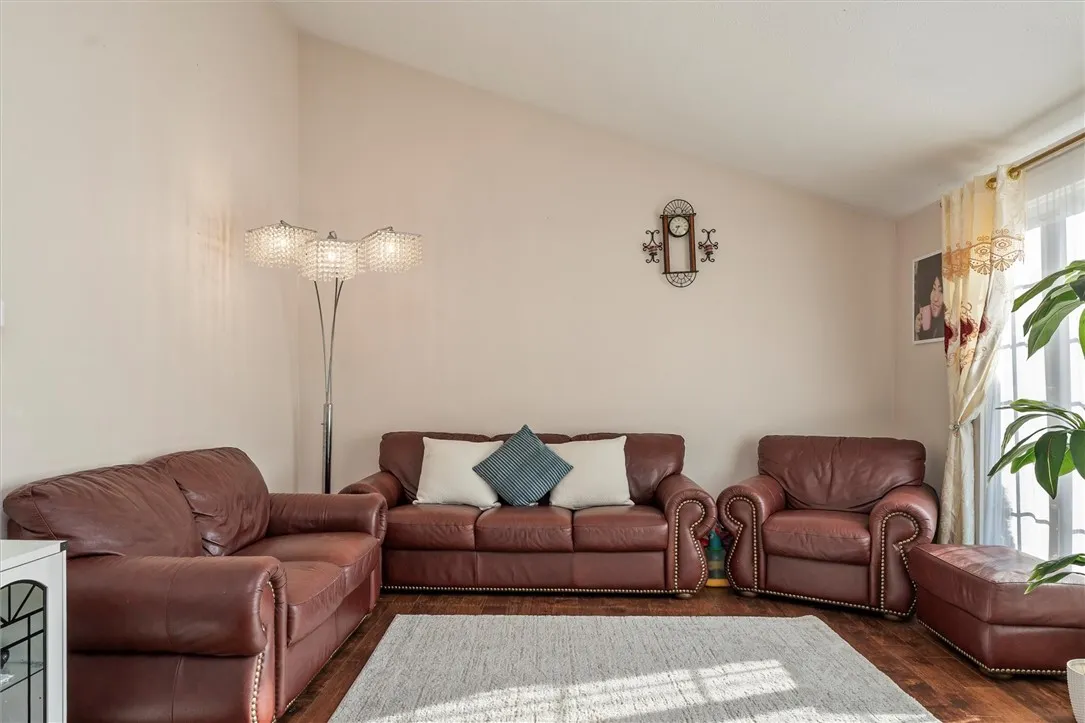 90 Wildherd Drive, Henrietta, New York 14467, Henrietta, New York 14467, 3 Bedrooms Bedrooms, 7 Rooms Rooms,3 BathroomsBathrooms,Residential,For Sale,90 Wildherd Drive, Henrietta, New York 14467,0,R1635075