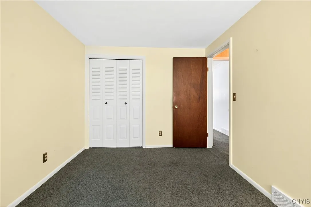 4016 Arrowhead Lane, Salina, New York 13090, Salina, New York 13090, 4 Bedrooms Bedrooms, 10 Rooms Rooms,2 BathroomsBathrooms,Residential,Closed,4016 Arrowhead Lane, Salina, New York 13090,0,S1634404