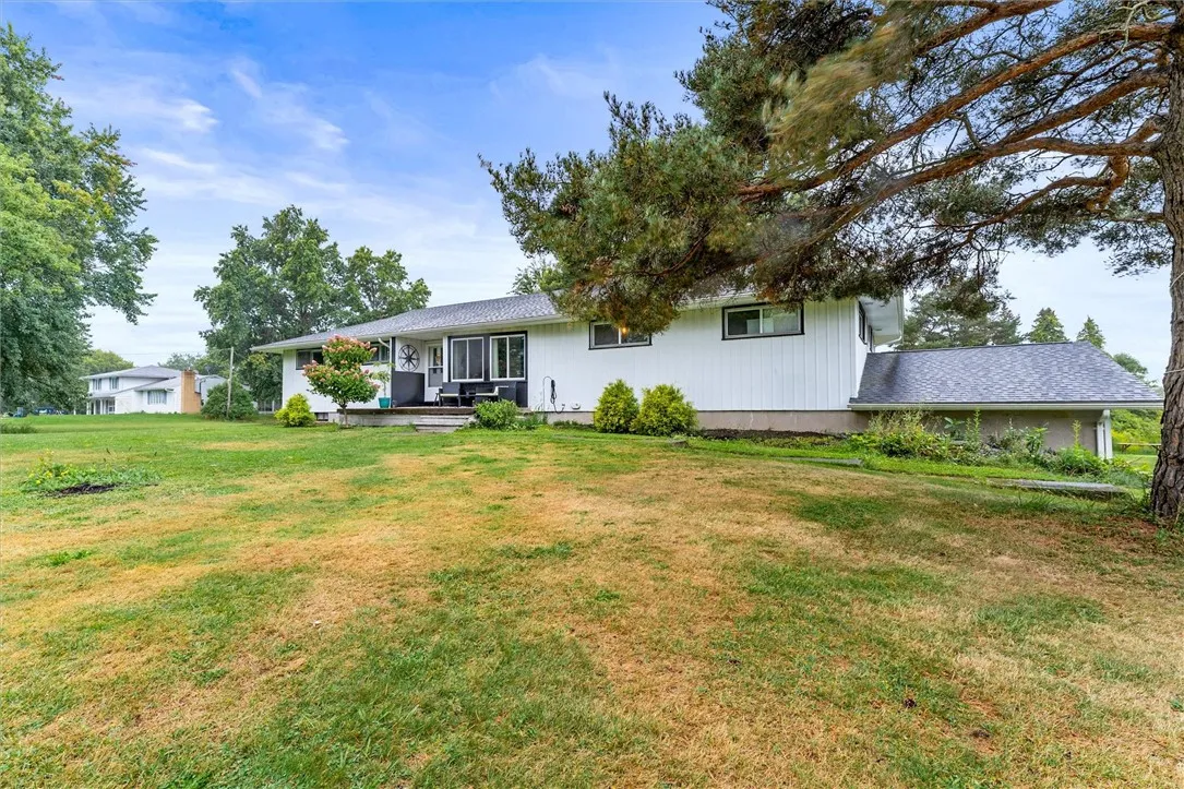 621 Manitou Road, Parma, New York 14468, Parma, New York 14468, 4 Bedrooms Bedrooms, 7 Rooms Rooms,2 BathroomsBathrooms,Residential,For Sale,621 Manitou Road, Parma, New York 14468,0,R1635819