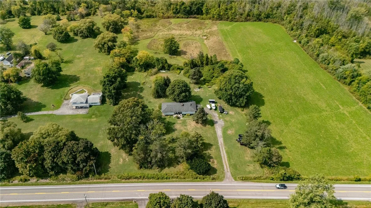 621 Manitou Road, Parma, New York 14468, Parma, New York 14468, 4 Bedrooms Bedrooms, 7 Rooms Rooms,2 BathroomsBathrooms,Residential,For Sale,621 Manitou Road, Parma, New York 14468,0,R1635819
