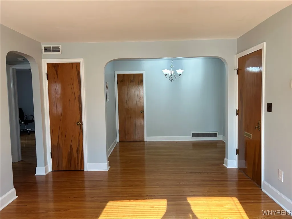 3901 Main Street 1c, Amherst, New York 14226, Amherst, New York 14226, 2 Bedrooms Bedrooms, 5 Rooms Rooms,1 BathroomBathrooms,Residential,For Sale,3901 Main Street 1c, Amherst, New York 14226,0,B1635624