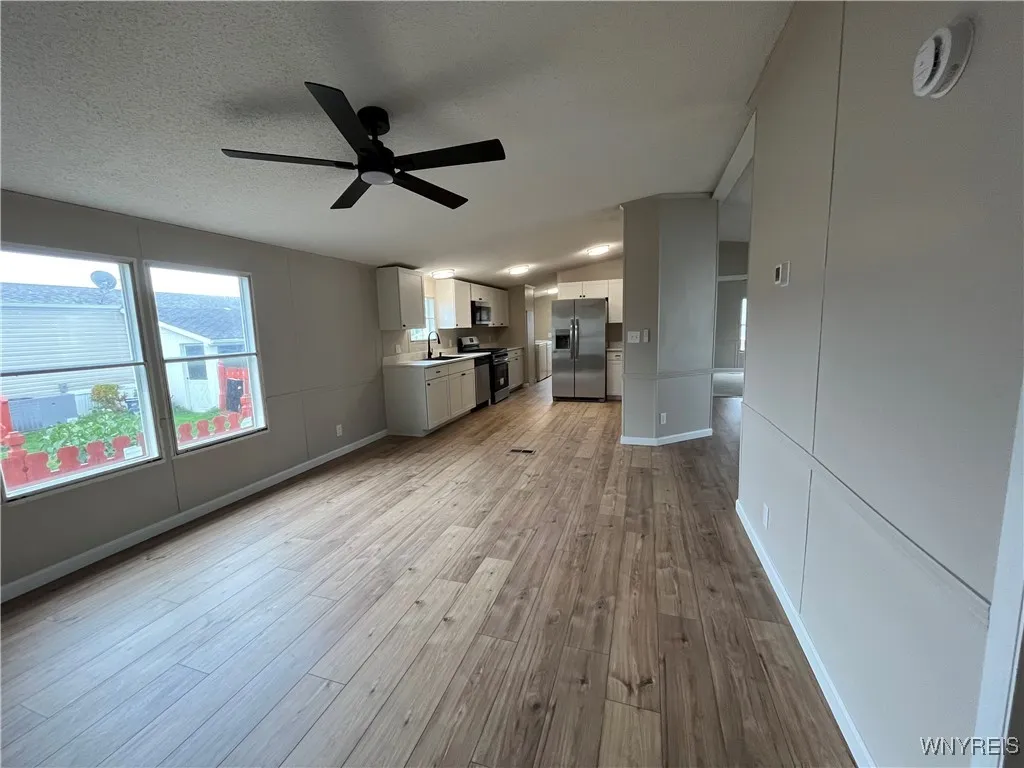 1070 Fernwood Drive, Lockport Town, New York 14094, Lockport Town, New York 14094, 3 Bedrooms Bedrooms, 6 Rooms Rooms,2 BathroomsBathrooms,Residential,For Sale,1070 Fernwood Drive, Lockport Town, New York 14094,0,B1635591
