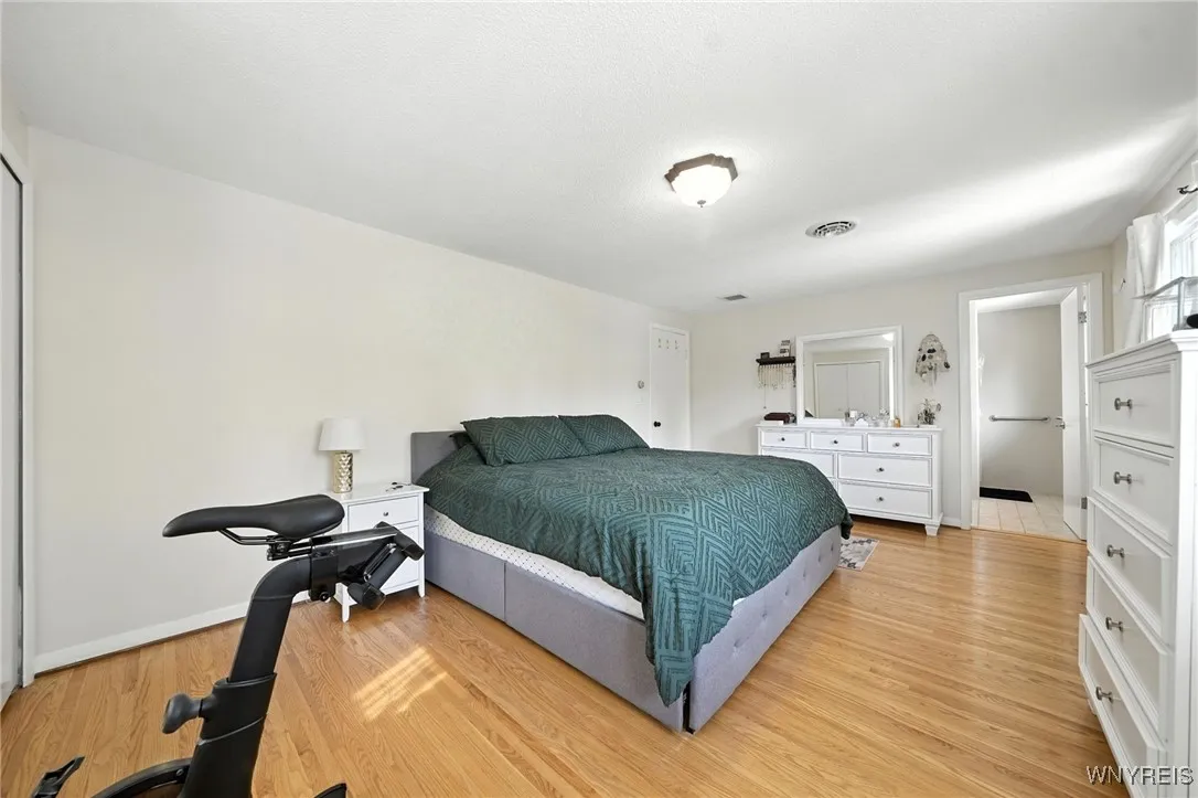 Primary Bed