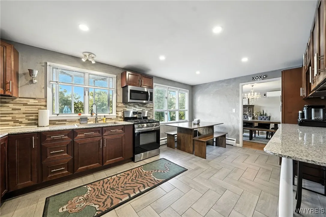 20 Berwin Drive, Amherst, New York 14226, Amherst, New York 14226, 4 Bedrooms Bedrooms, 9 Rooms Rooms,2 BathroomsBathrooms,Residential,For Sale,20 Berwin Drive, Amherst, New York 14226,0,B1635567