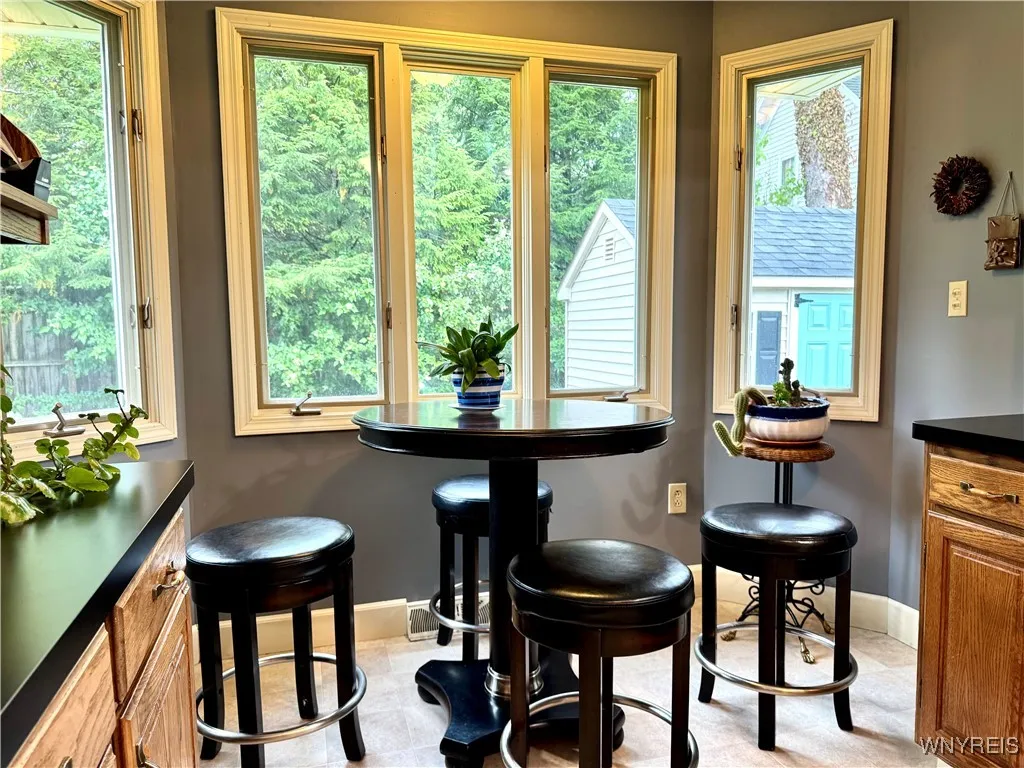 11 Hunt Avenue, Hamburg, New York 14075, Hamburg, New York 14075, 3 Bedrooms Bedrooms, 8 Rooms Rooms,1 BathroomBathrooms,Residential,For Sale,11 Hunt Avenue, Hamburg, New York 14075,0,B1635702