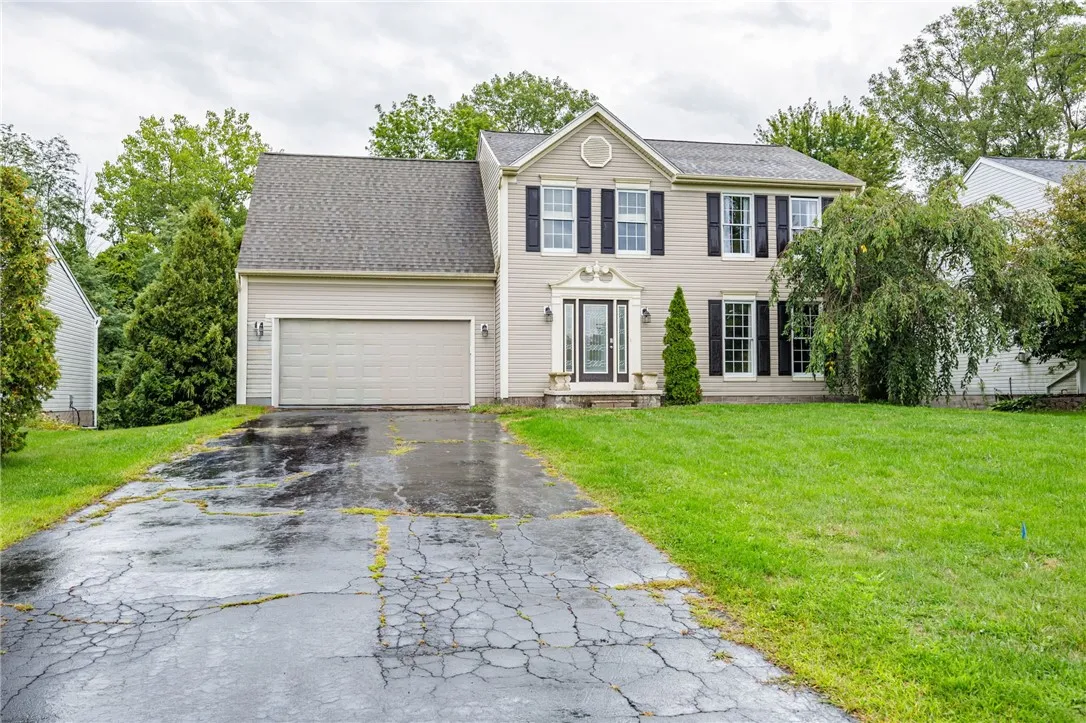 3366 Heather Brook Lane, Walworth, New York 14502, Walworth, New York 14502, 4 Bedrooms Bedrooms, 9 Rooms Rooms,1 BathroomBathrooms,Residential,Closed,3366 Heather Brook Lane, Walworth, New York 14502,0,R1631825