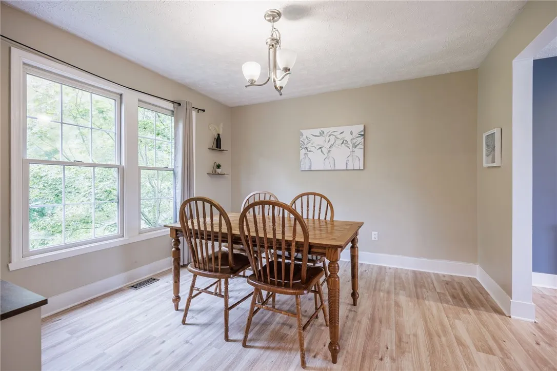 3366 Heather Brook Lane, Walworth, New York 14502, Walworth, New York 14502, 4 Bedrooms Bedrooms, 9 Rooms Rooms,1 BathroomBathrooms,Residential,Closed,3366 Heather Brook Lane, Walworth, New York 14502,0,R1631825