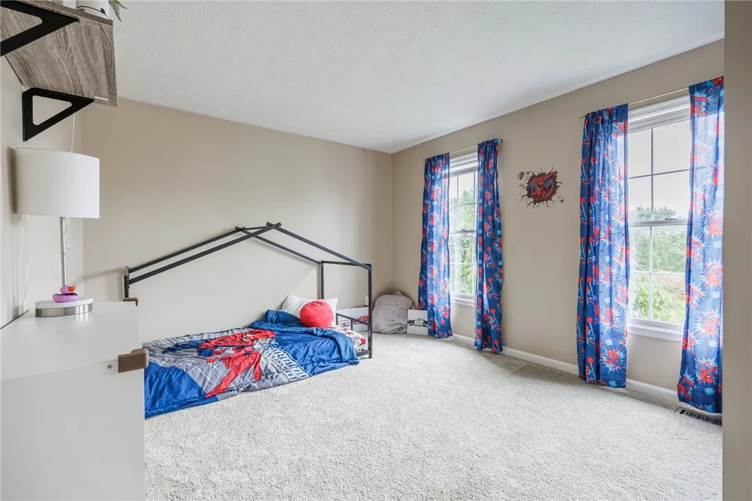 3366 Heather Brook Lane, Walworth, New York 14502, Walworth, New York 14502, 4 Bedrooms Bedrooms, 9 Rooms Rooms,1 BathroomBathrooms,Residential,Closed,3366 Heather Brook Lane, Walworth, New York 14502,0,R1631825