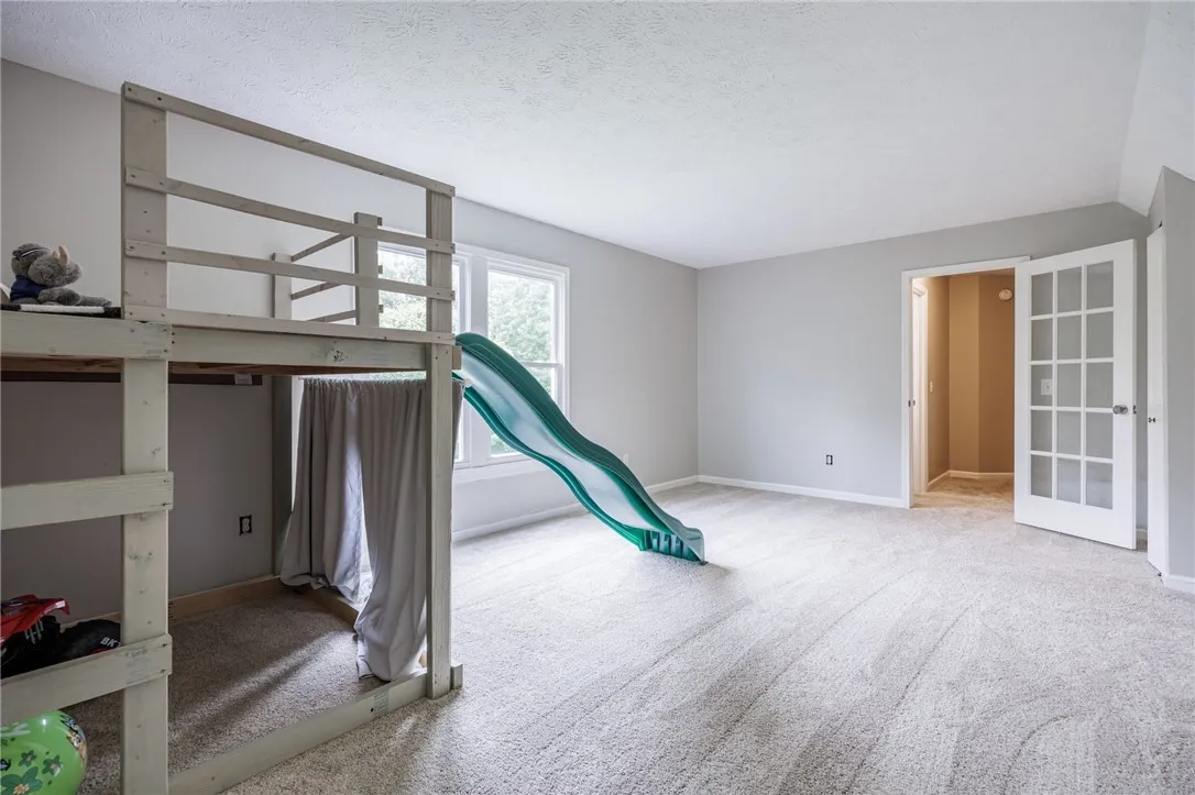 3366 Heather Brook Lane, Walworth, New York 14502, Walworth, New York 14502, 4 Bedrooms Bedrooms, 9 Rooms Rooms,1 BathroomBathrooms,Residential,Closed,3366 Heather Brook Lane, Walworth, New York 14502,0,R1631825