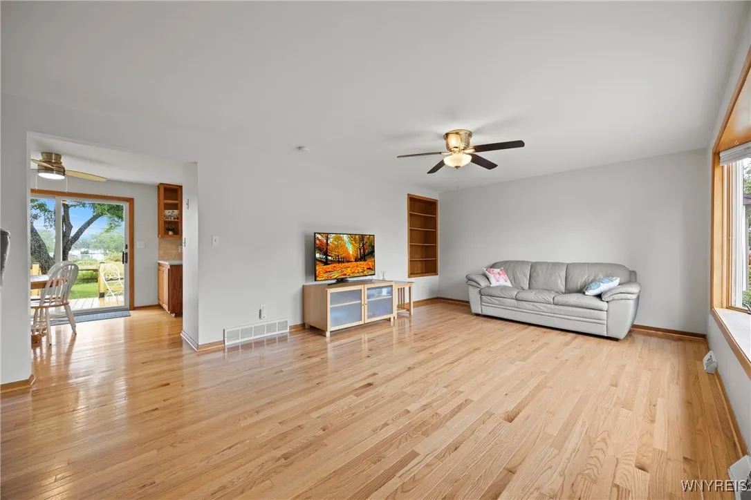 4324 Salem Drive, Hamburg, New York 14219, Hamburg, New York 14219, 2 Bedrooms Bedrooms, 5 Rooms Rooms,1 BathroomBathrooms,Residential,Closed,4324 Salem Drive, Hamburg, New York 14219,0,B1635153