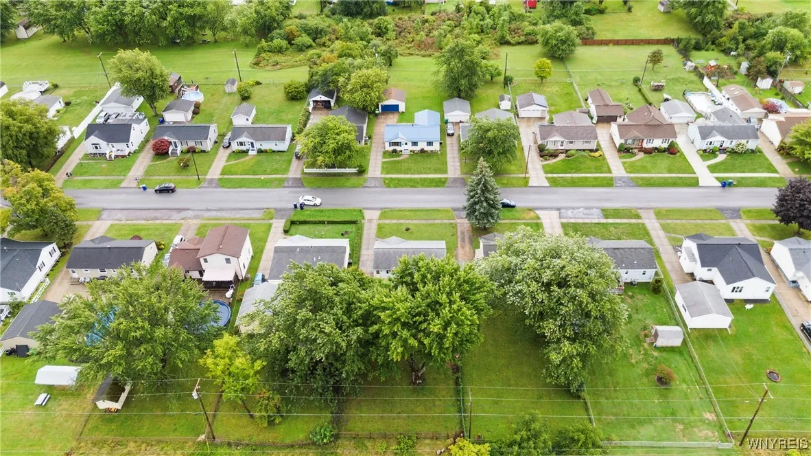 4324 Salem Drive, Hamburg, New York 14219, Hamburg, New York 14219, 2 Bedrooms Bedrooms, 5 Rooms Rooms,1 BathroomBathrooms,Residential,Closed,4324 Salem Drive, Hamburg, New York 14219,0,B1635153