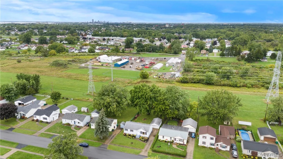 4324 Salem Drive, Hamburg, New York 14219, Hamburg, New York 14219, 2 Bedrooms Bedrooms, 5 Rooms Rooms,1 BathroomBathrooms,Residential,Closed,4324 Salem Drive, Hamburg, New York 14219,0,B1635153