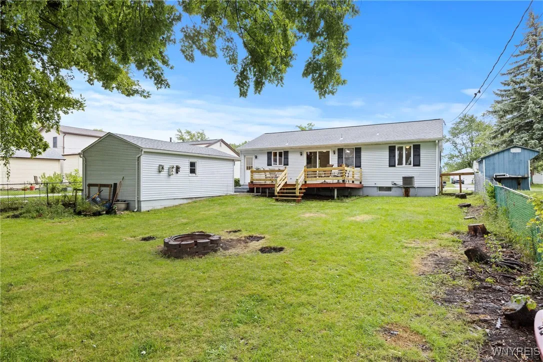 4324 Salem Drive, Hamburg, New York 14219, Hamburg, New York 14219, 2 Bedrooms Bedrooms, 5 Rooms Rooms,1 BathroomBathrooms,Residential,Closed,4324 Salem Drive, Hamburg, New York 14219,0,B1635153