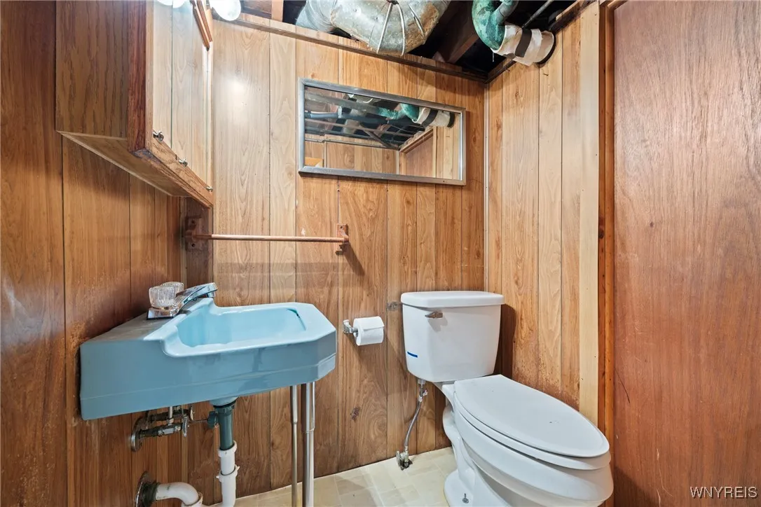 4324 Salem Drive, Hamburg, New York 14219, Hamburg, New York 14219, 2 Bedrooms Bedrooms, 5 Rooms Rooms,1 BathroomBathrooms,Residential,Closed,4324 Salem Drive, Hamburg, New York 14219,0,B1635153