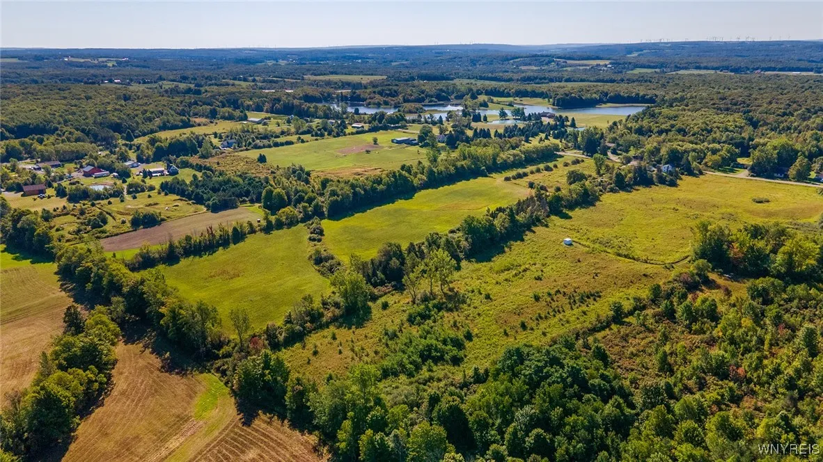 433 Getman Road, Bennington, New York 14004, Bennington, New York 14004, 3 Bedrooms Bedrooms, 6 Rooms Rooms,2 BathroomsBathrooms,Residential,Closed,433 Getman Road, Bennington, New York 14004,0,B1635583
