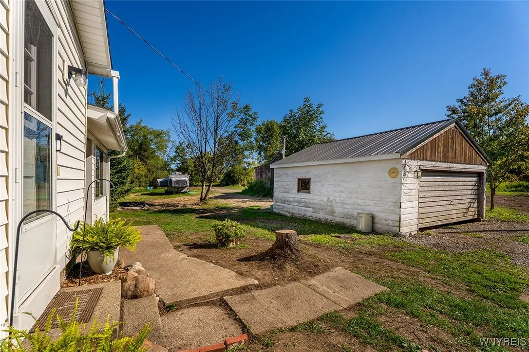 433 Getman Road, Bennington, New York 14004, Bennington, New York 14004, 3 Bedrooms Bedrooms, 6 Rooms Rooms,2 BathroomsBathrooms,Residential,Closed,433 Getman Road, Bennington, New York 14004,0,B1635583