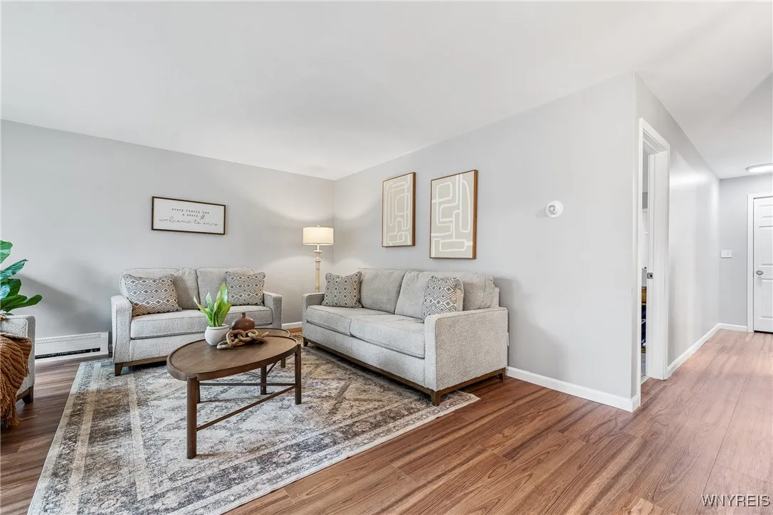 99 Margaret Road, Amherst, New York 14226, Amherst, New York 14226, 3 Bedrooms Bedrooms, 5 Rooms Rooms,2 BathroomsBathrooms,Residential,For Sale,99 Margaret Road, Amherst, New York 14226,0,B1635857