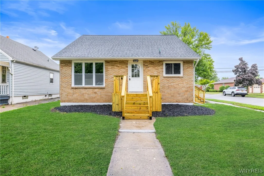 99 Margaret Road, Amherst, New York 14226, Amherst, New York 14226, 3 Bedrooms Bedrooms, 5 Rooms Rooms,2 BathroomsBathrooms,Residential,For Sale,99 Margaret Road, Amherst, New York 14226,0,B1635857