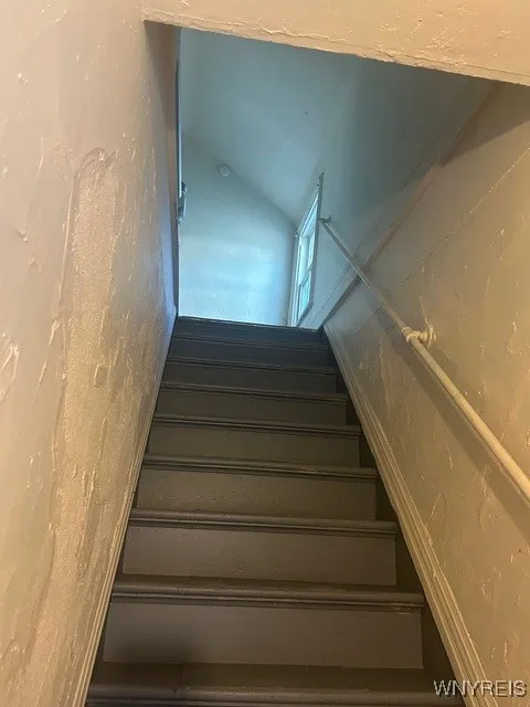 14 Box Avenue, Buffalo, New York 14211, Buffalo, New York 14211, 4 Bedrooms Bedrooms, ,2 BathroomsBathrooms,Residential,For Sale,14 Box Avenue, Buffalo, New York 14211,0,B1635511