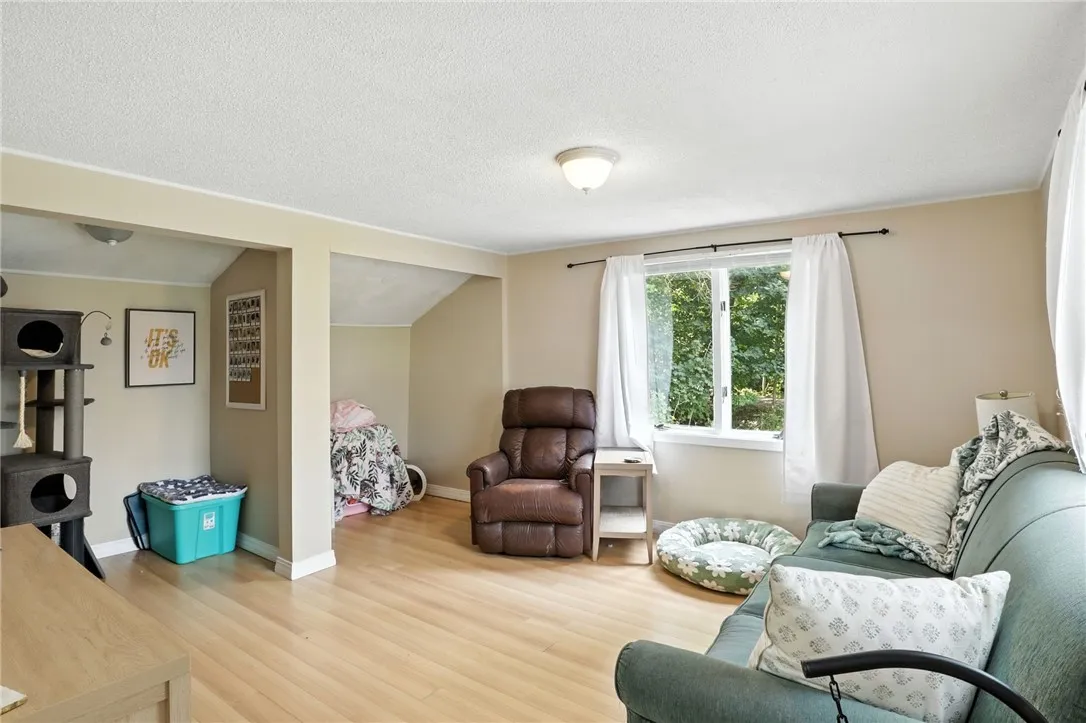 5639 Palmyra Road, Pittsford, New York 14534, Pittsford, New York 14534, 3 Bedrooms Bedrooms, ,3 BathroomsBathrooms,Residential,Closed,5639 Palmyra Road, Pittsford, New York 14534,0,R1634933