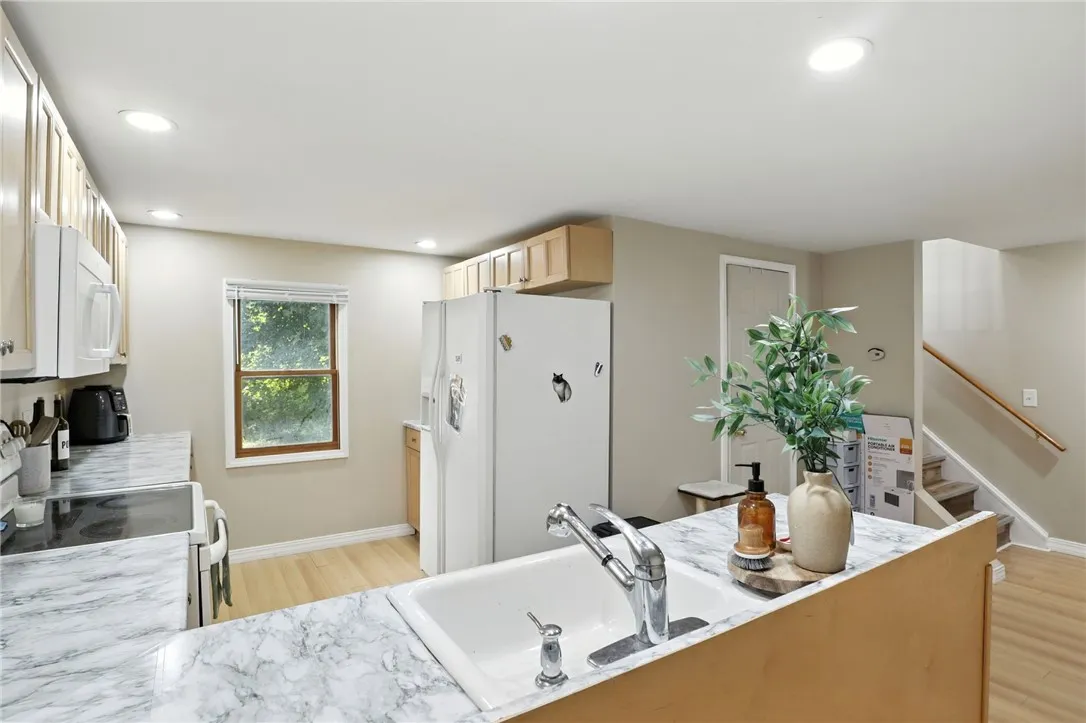 5639 Palmyra Road, Pittsford, New York 14534, Pittsford, New York 14534, 3 Bedrooms Bedrooms, ,3 BathroomsBathrooms,Residential,Closed,5639 Palmyra Road, Pittsford, New York 14534,0,R1634933