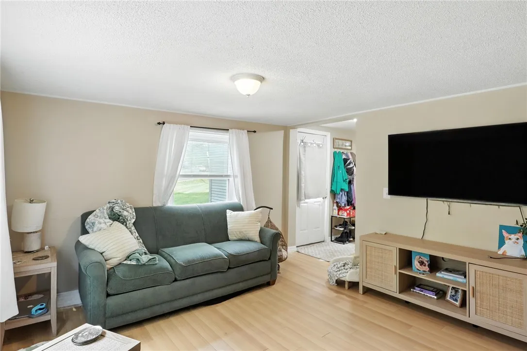 5639 Palmyra Road, Pittsford, New York 14534, Pittsford, New York 14534, 3 Bedrooms Bedrooms, ,3 BathroomsBathrooms,Residential,Closed,5639 Palmyra Road, Pittsford, New York 14534,0,R1634933